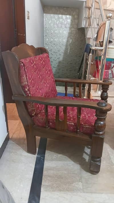 Beautiful Solid Wood Sofa Set for Sale – Classic Design