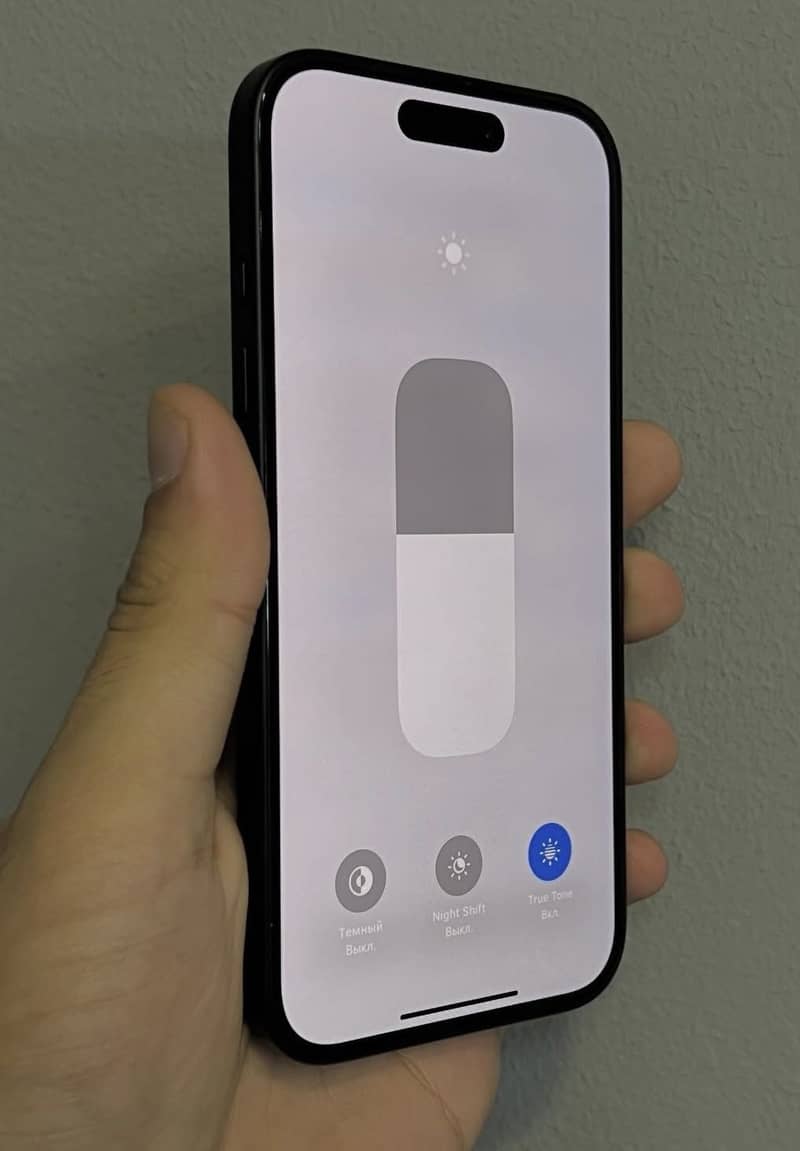 Apple iPhone 16 1