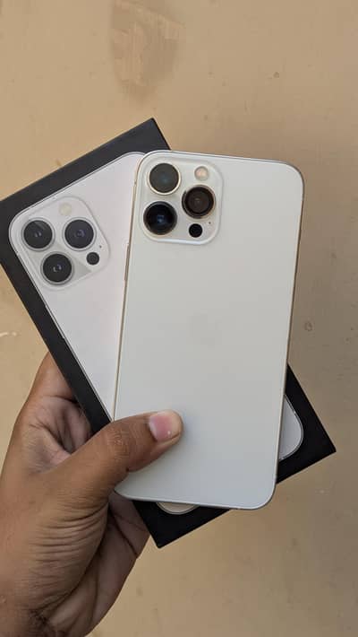 iPhone 13 Pro Max 256gb with box