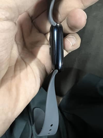 apple watch series 8 85%battery good condition