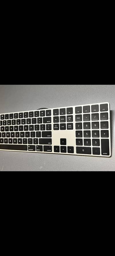 apple magic 2 black colour