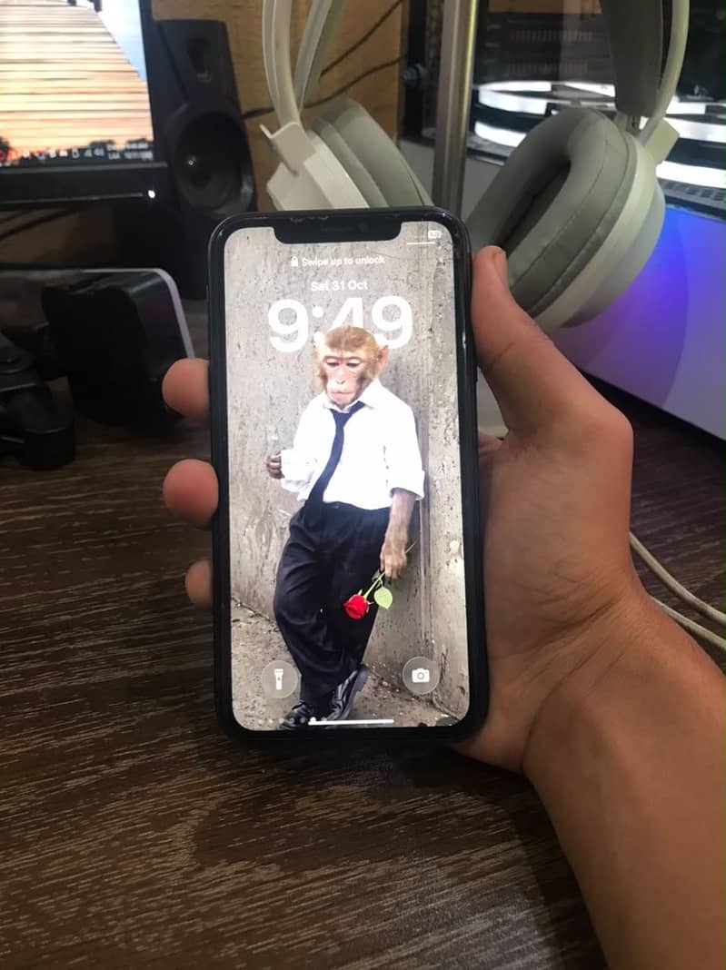 Apple iPhone 11 0