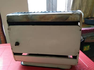 A Gas heater in good condition for sale