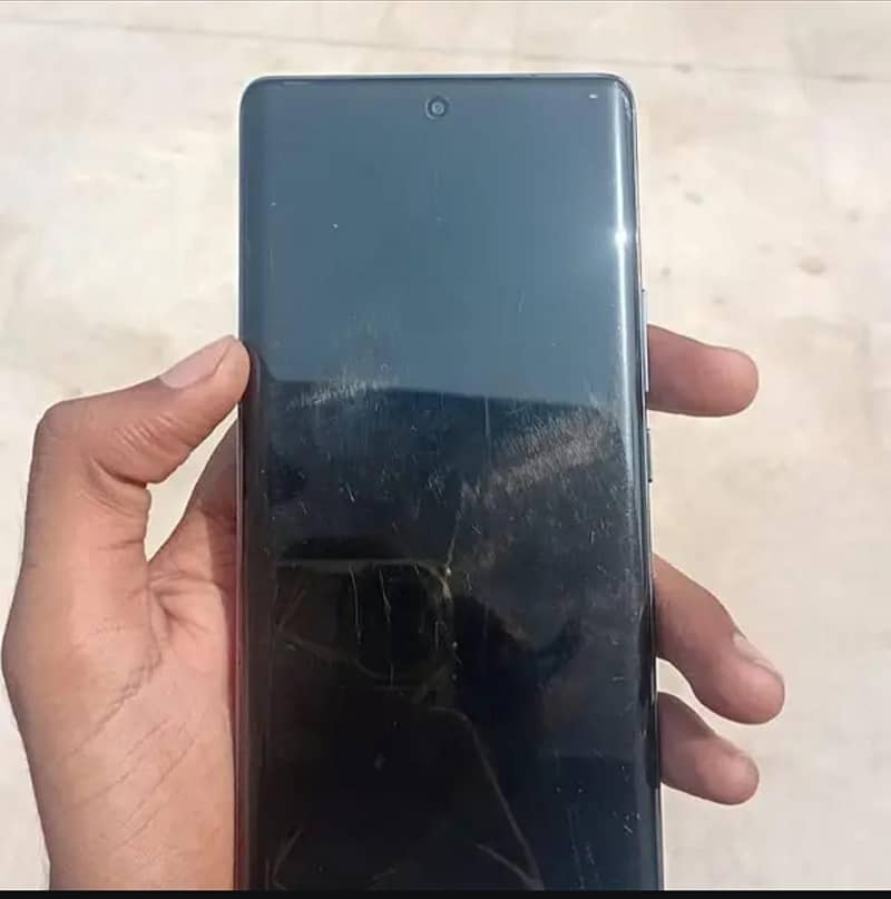 Tecno CAMON 30S 1