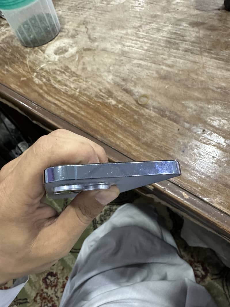 Apple iPhone 13 Pro Max 8