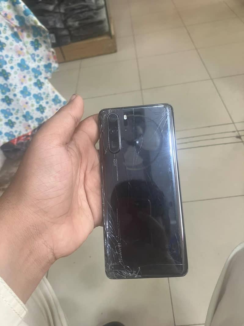 Huawei P30 Pro 0