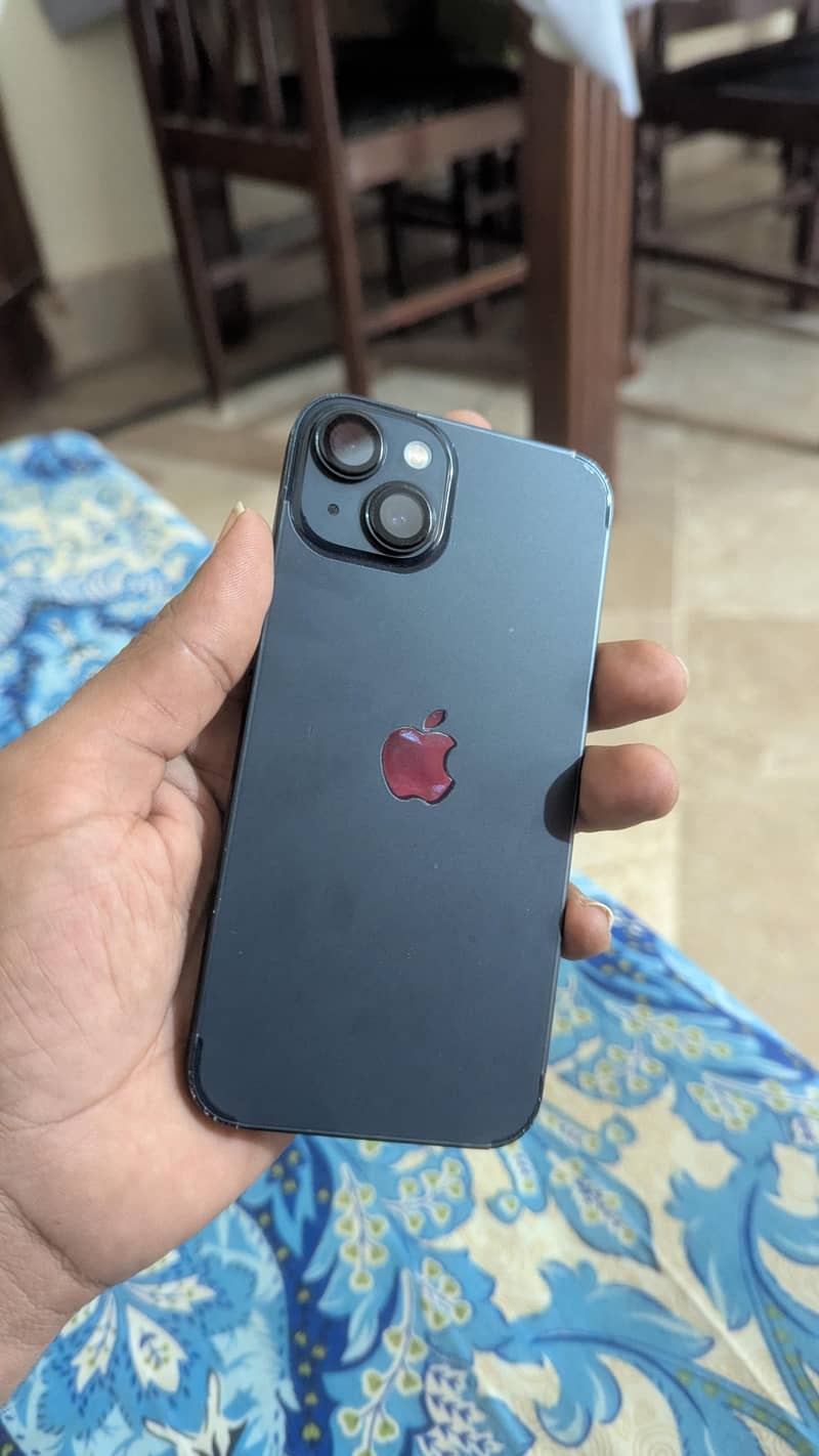 Apple iPhone 13 0