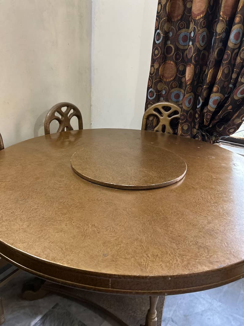 Dining Table 0
