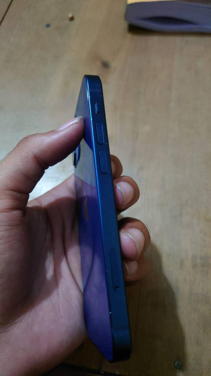 Apple iPhone 12 mini 3