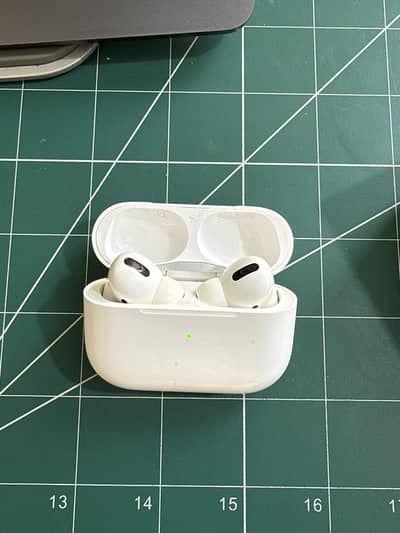 Apple Airpods Pro 1st Gen Originl for sale
