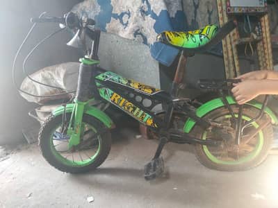 KID CYCLE FOR SALE  GUD CONDITION
