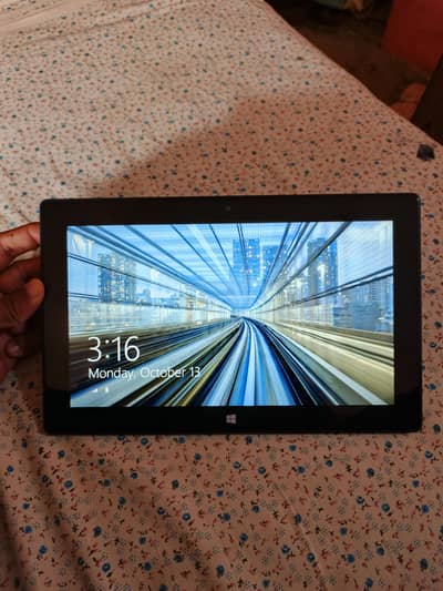 Microsoft surface tablet 64gb