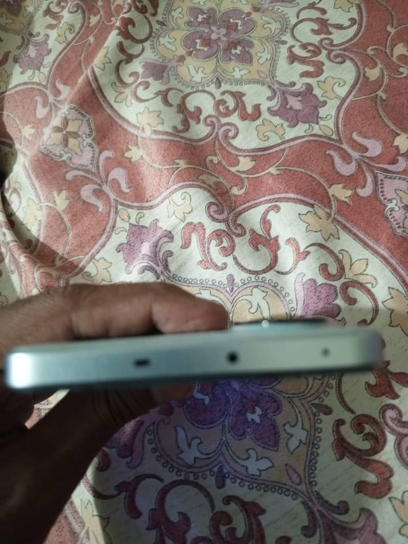 One Plus Ace 2V 6