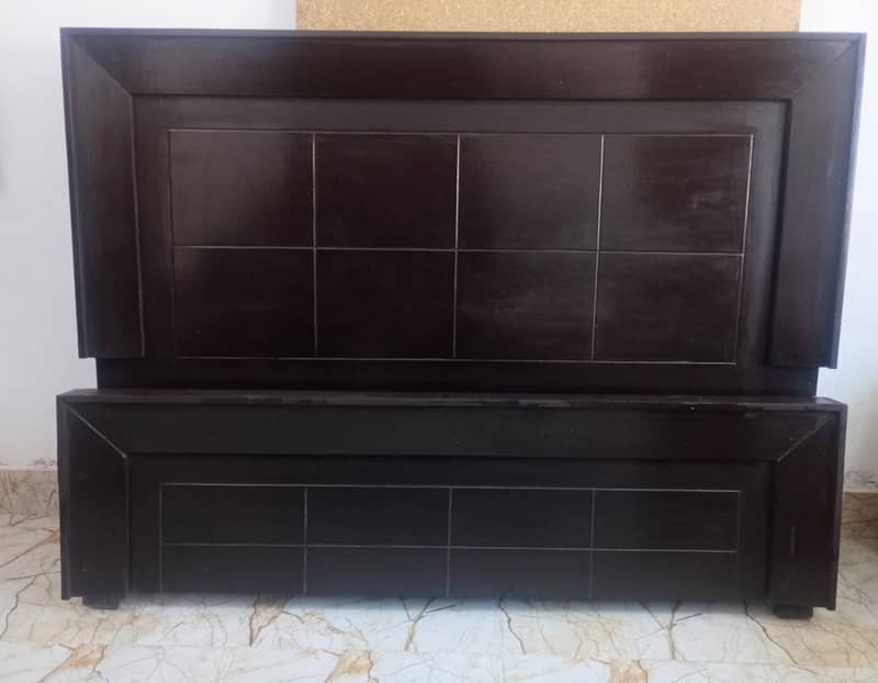 King size double bed 1