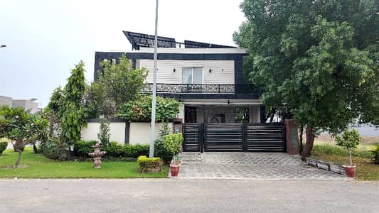 Your Search Ends Right Here With The Beautiful Corner House In DHA Phase 8 - Block V At Affordable Price Of Pkr Rs. 550000