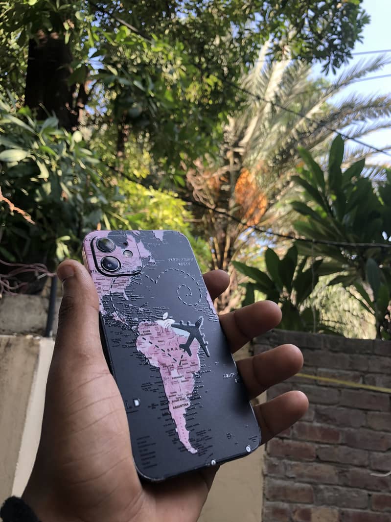Apple iPhone 12 0