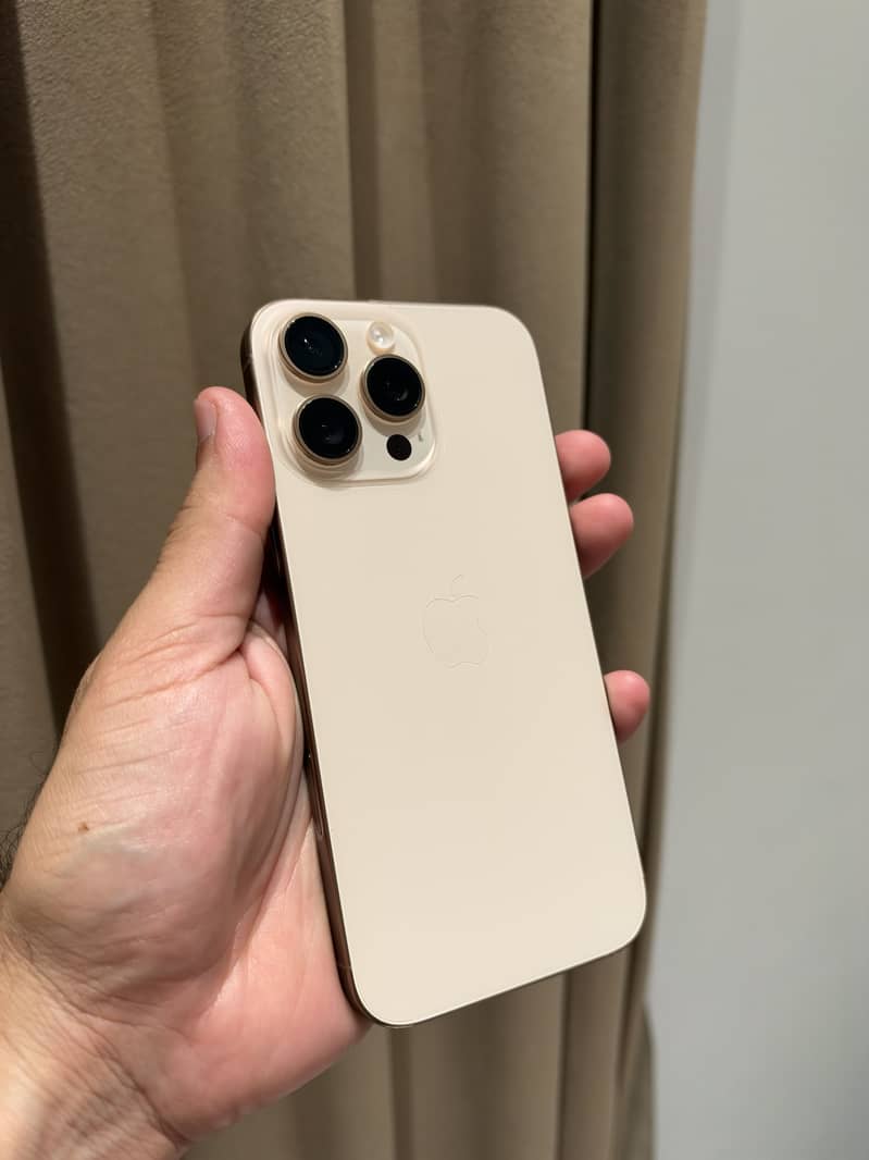 IPhone 16 Pro Max 0