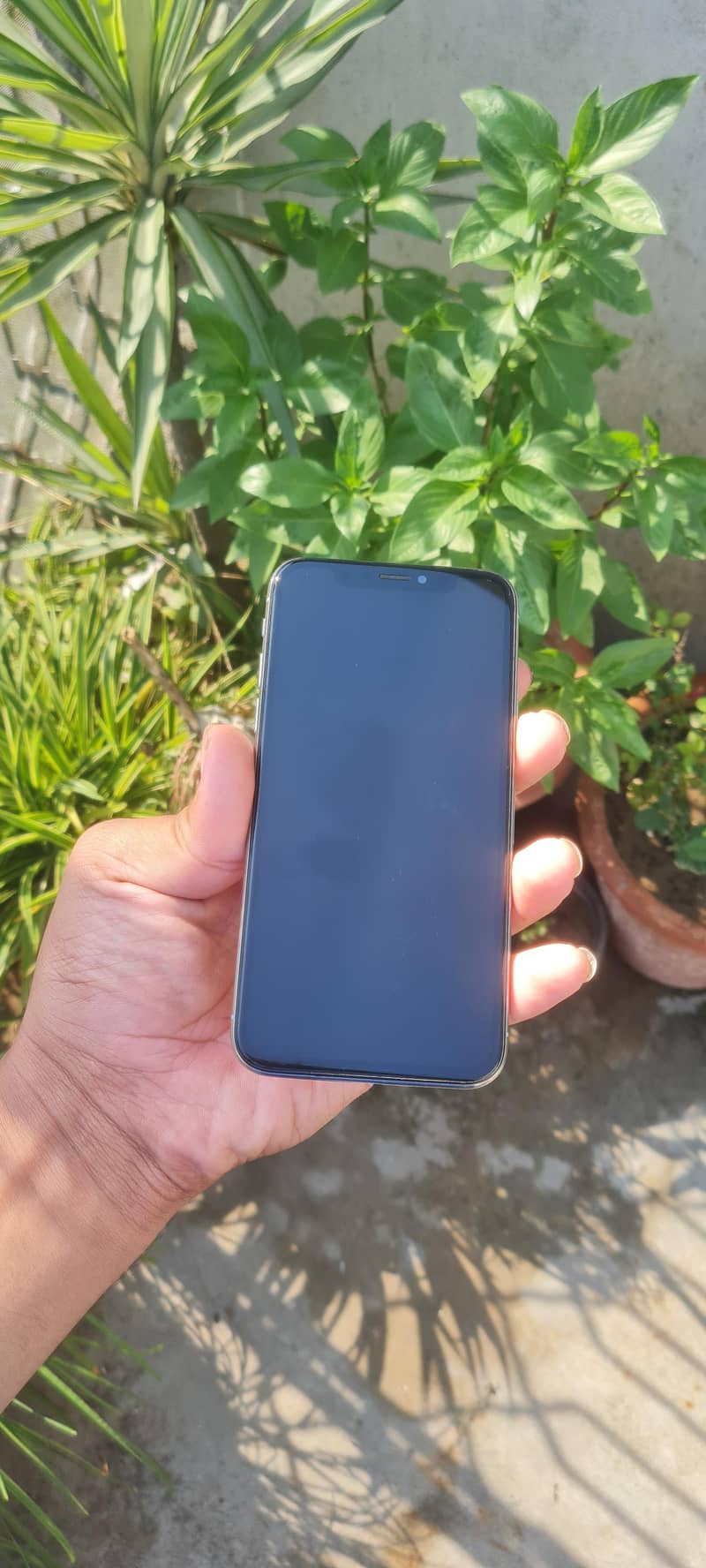 Apple iPhone X 4