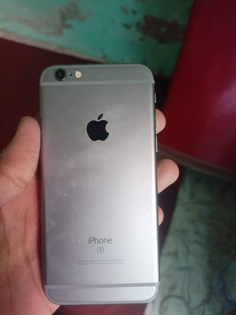 Apple iPhone 6S 4