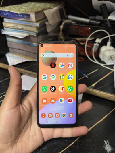 Samsung Mobile A11 exchange posibal  32 jb