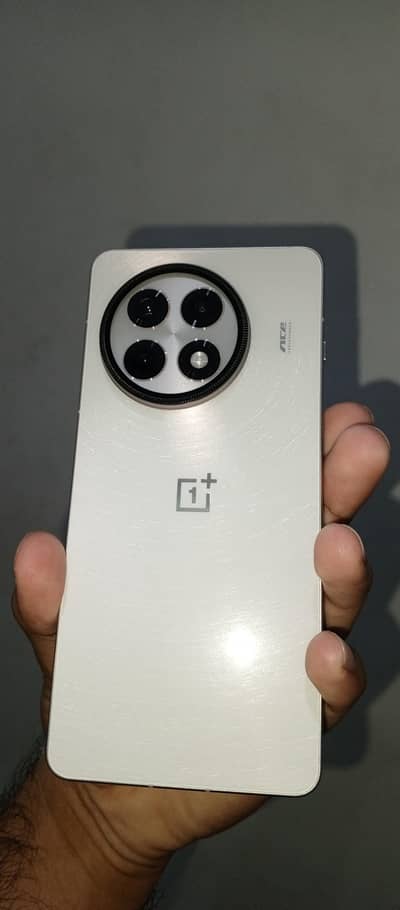 One Plus 13R