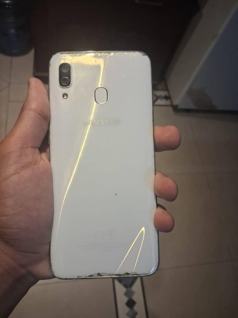 Samsung Mobile A30 0