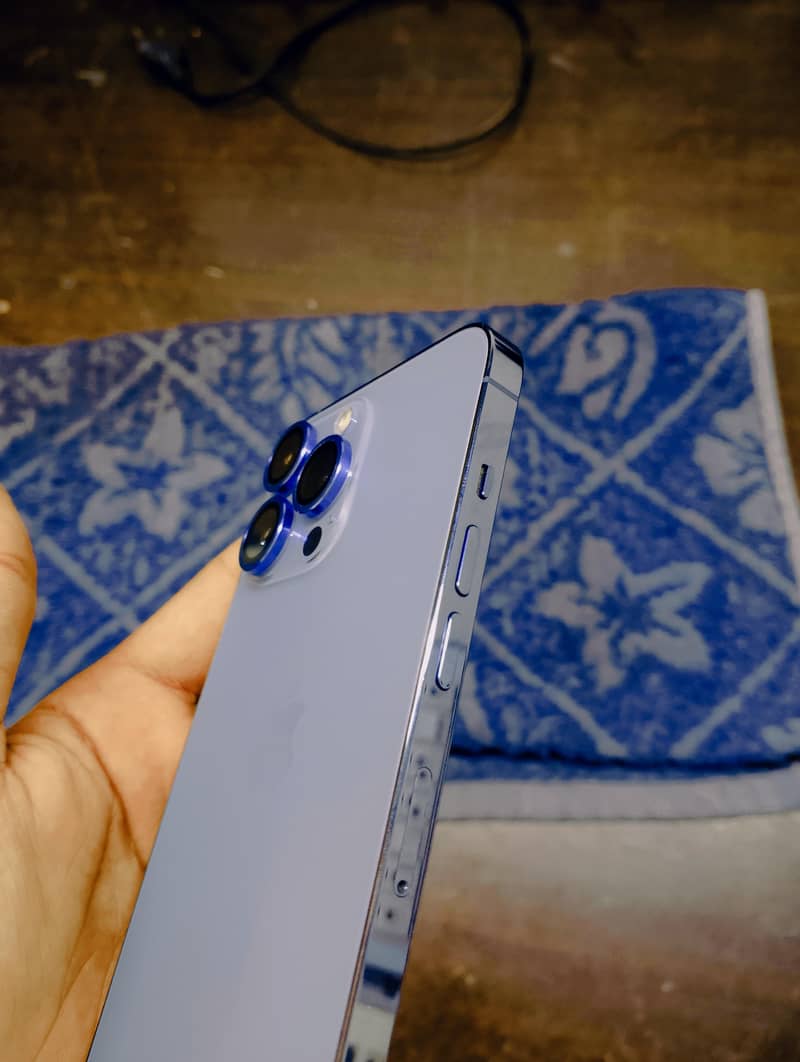 Apple iPhone 13 Pro 0