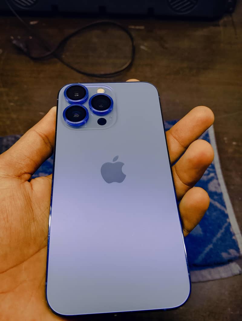 Apple iPhone 13 Pro 4