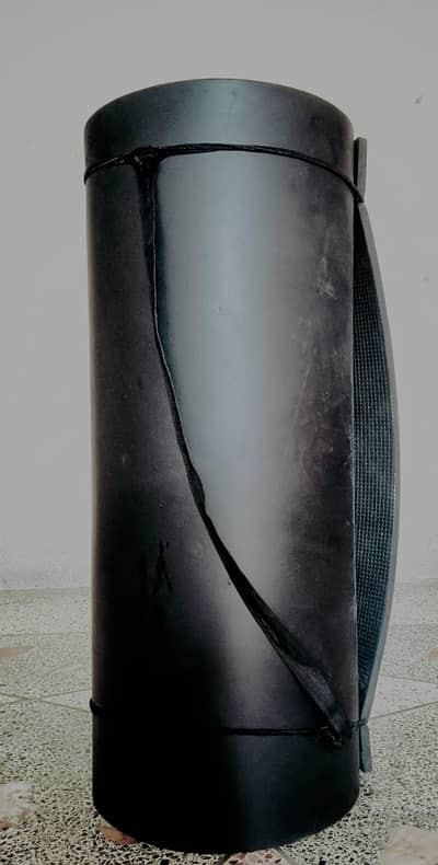 8mm Thick Exercise / Yoga Mat - Like New