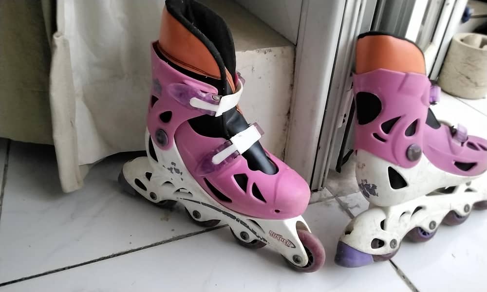 rollerblades 0