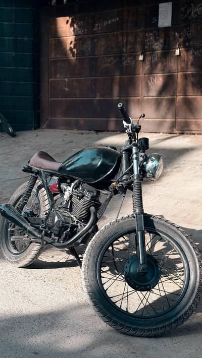 125 Cafe Racer 2011