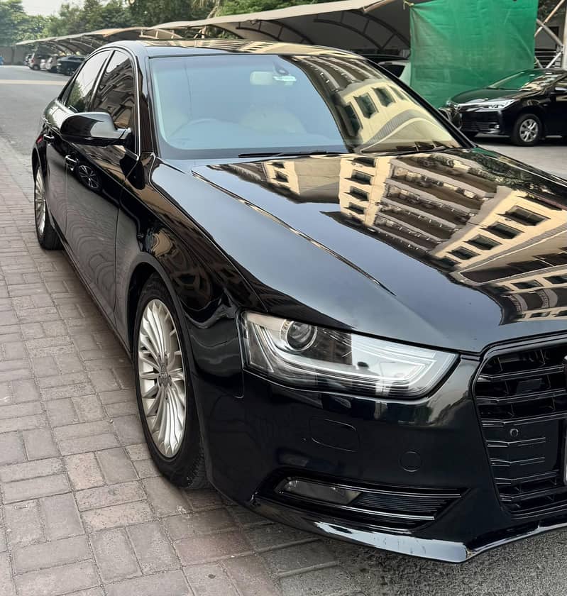 Audi A4 2013 1