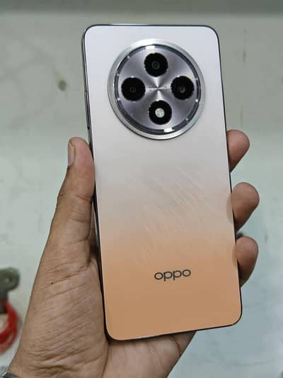 OPPO Reno 12F