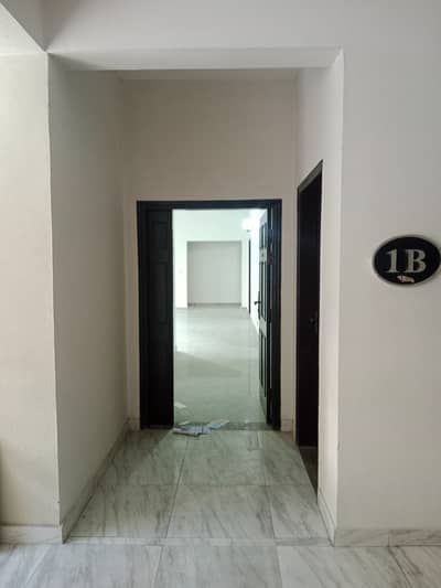 3xBed Apartments 6th Floor Available for Rent.