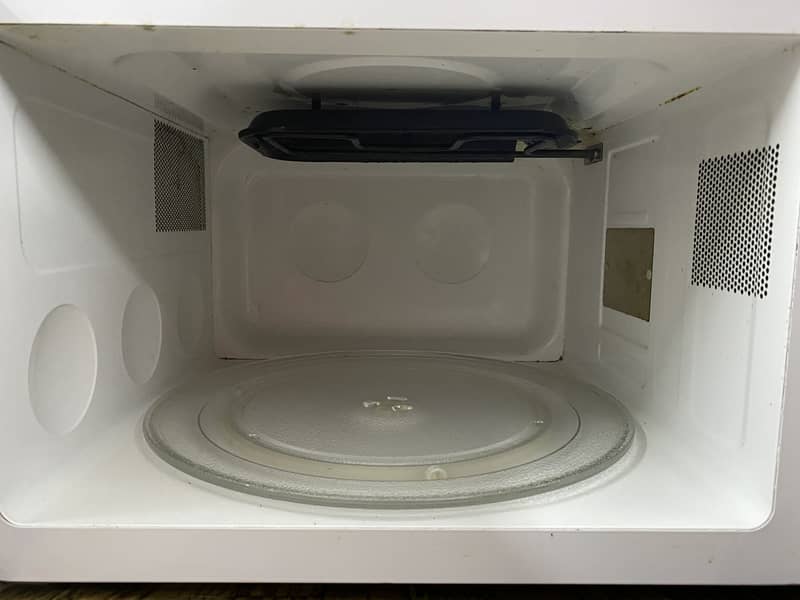 Dawlance Microwave 1
