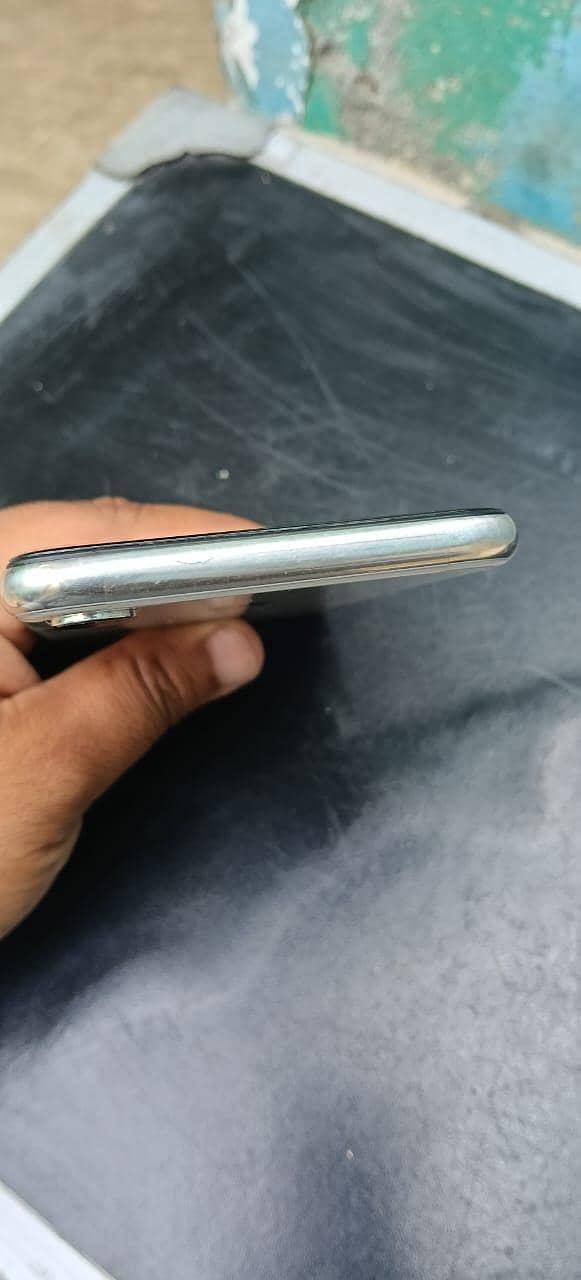 Apple iPhone X 1