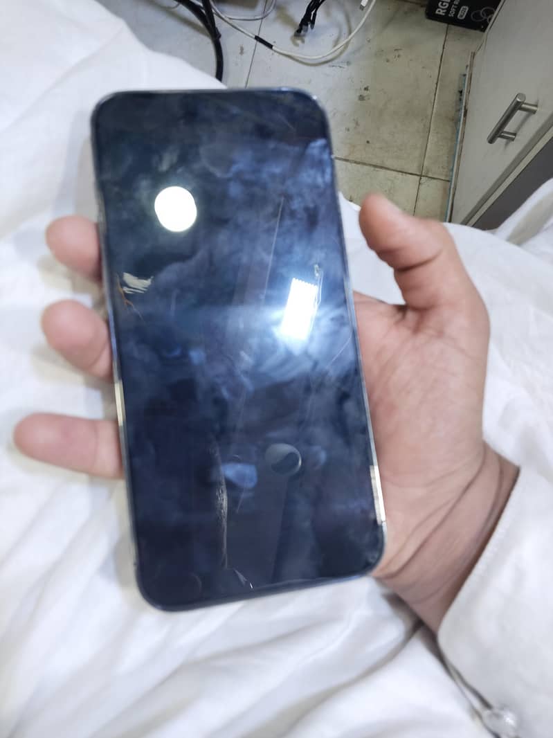 Apple iPhone 14 Pro Max 0