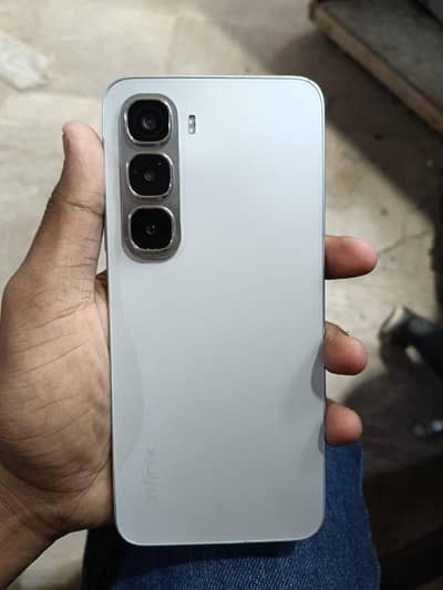 Infinix Hot 60i