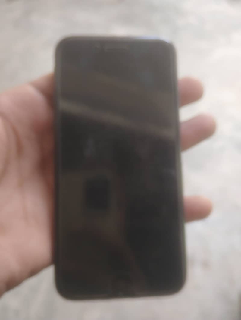 Apple iPhone 8 0