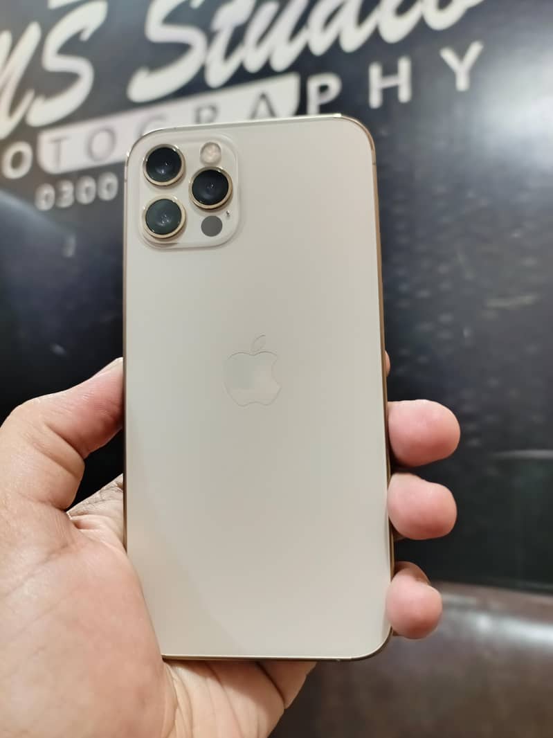 Apple iPhone 12 Pro 0