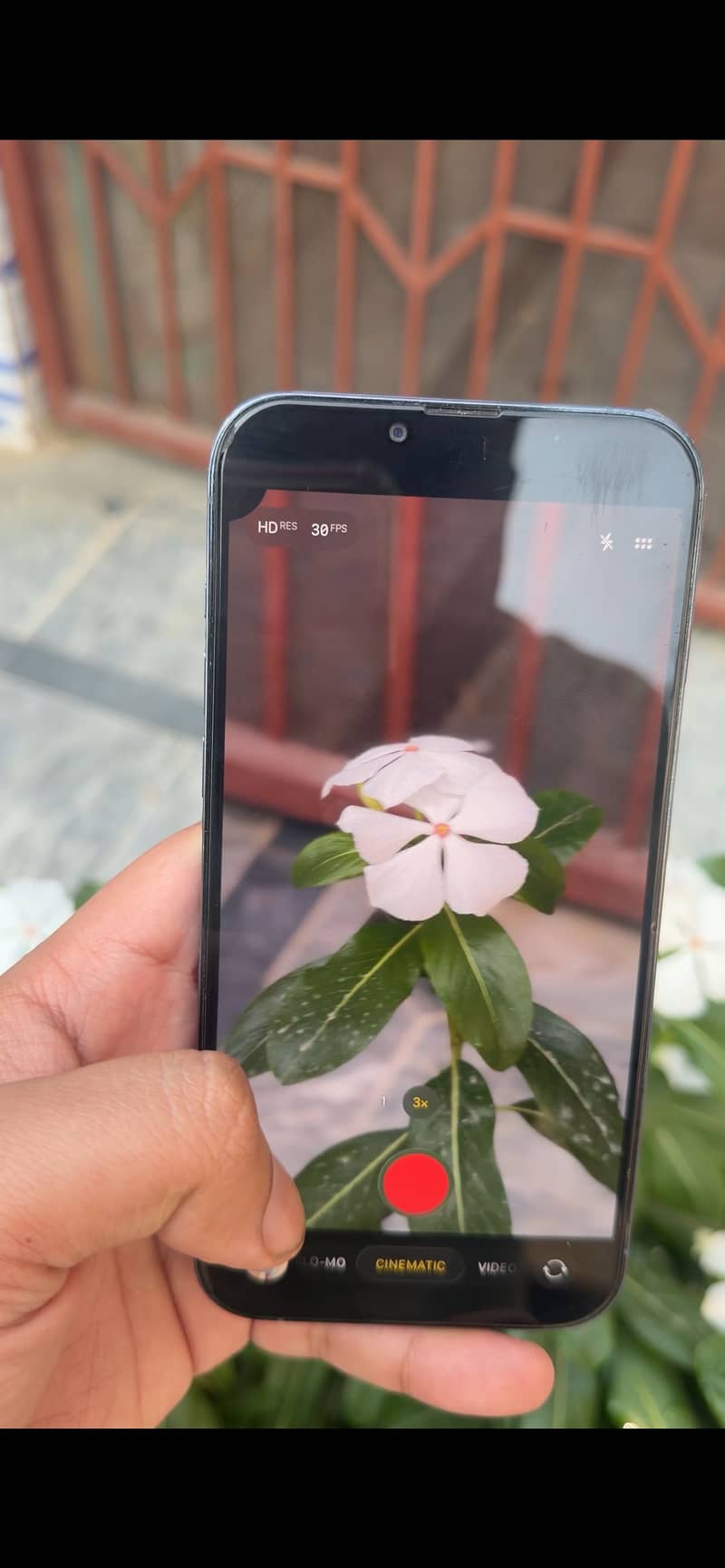Apple iPhone 13 Pro Max 1