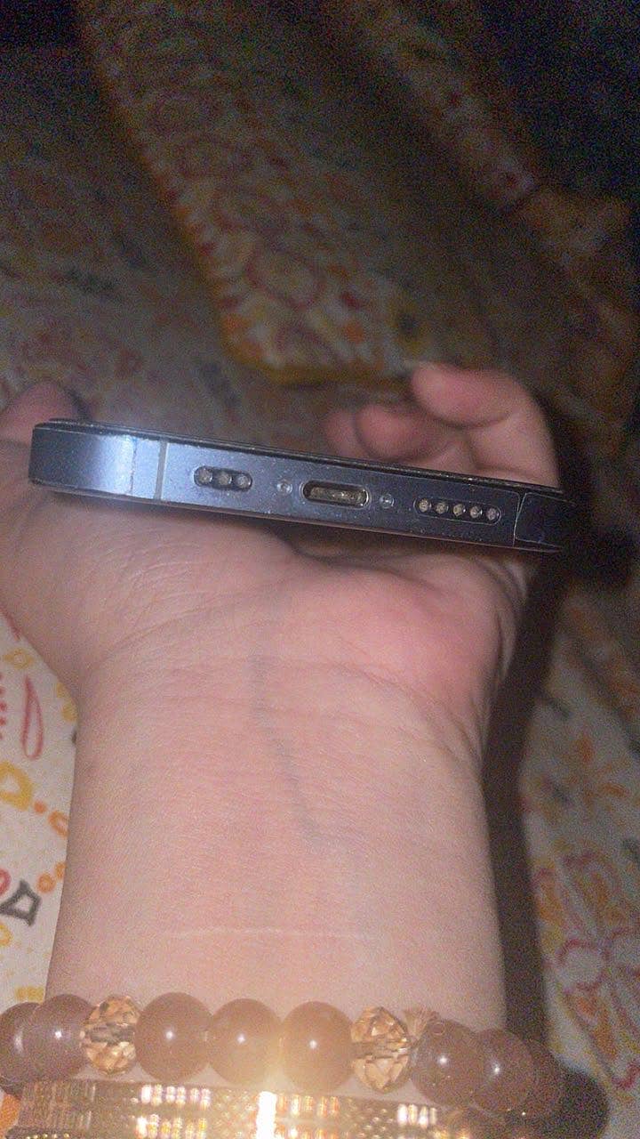Apple iPhone 13 Pro 3