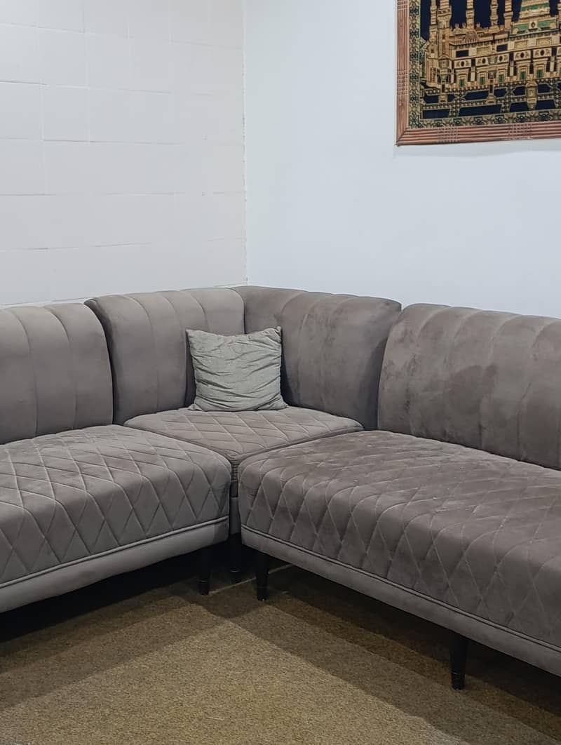 L shaped sofa 0