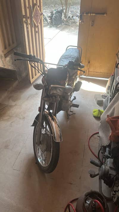 honda goldan edition self start 5 gear wala