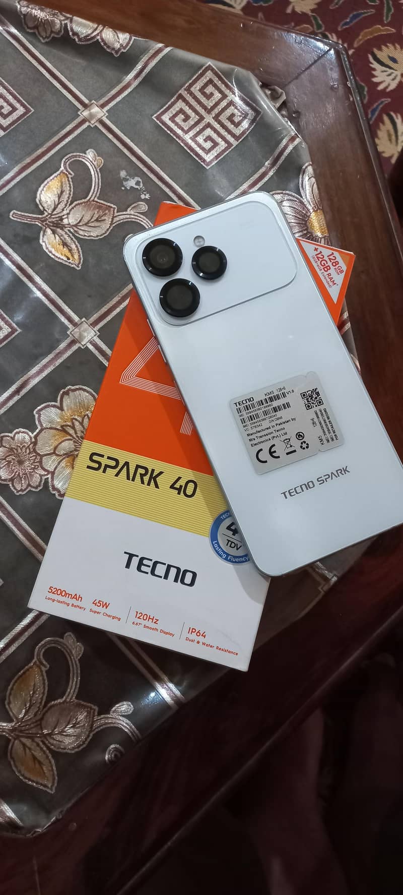 Tecno Spark 40 0