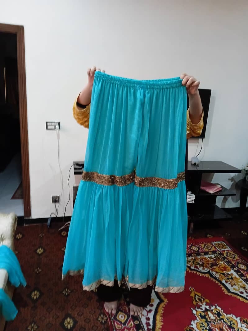 dresses 1