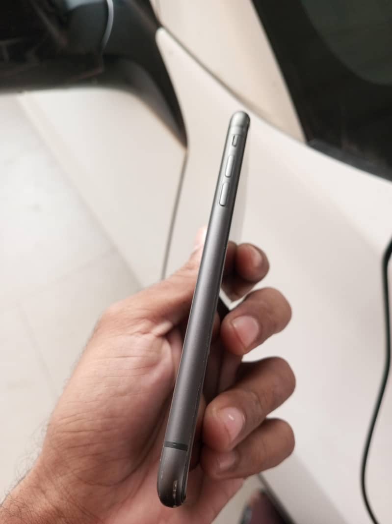 Apple iPhone 11 1