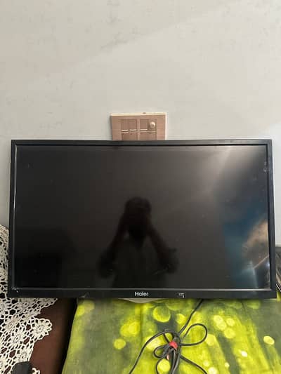 TV LCD Haier Akira