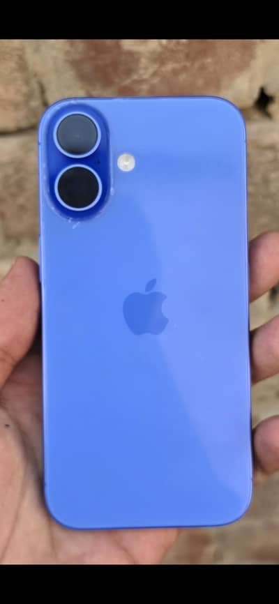 Apple iPhone 16