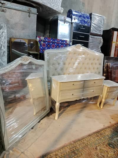 pure wooden bed set